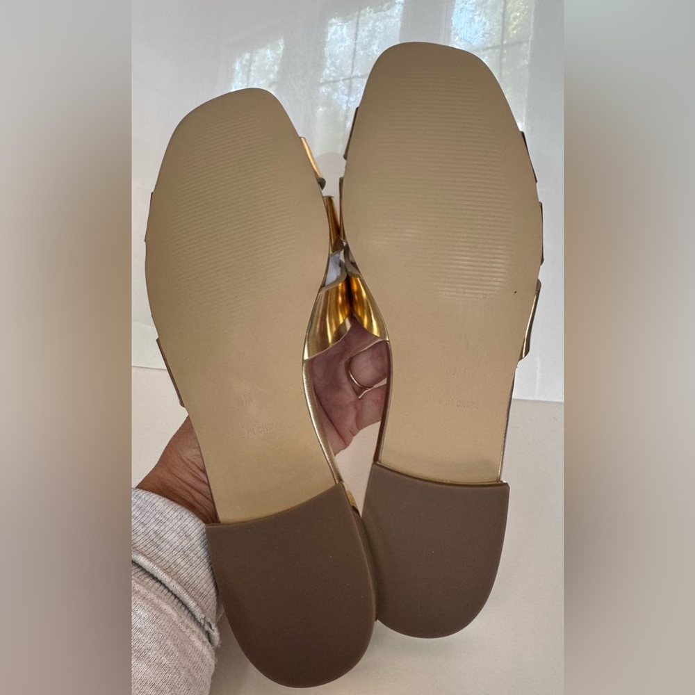 New Lilly Pulitzer Whitney gold Slides Sandals. Size 8 1/2 - Picture 5 of 6